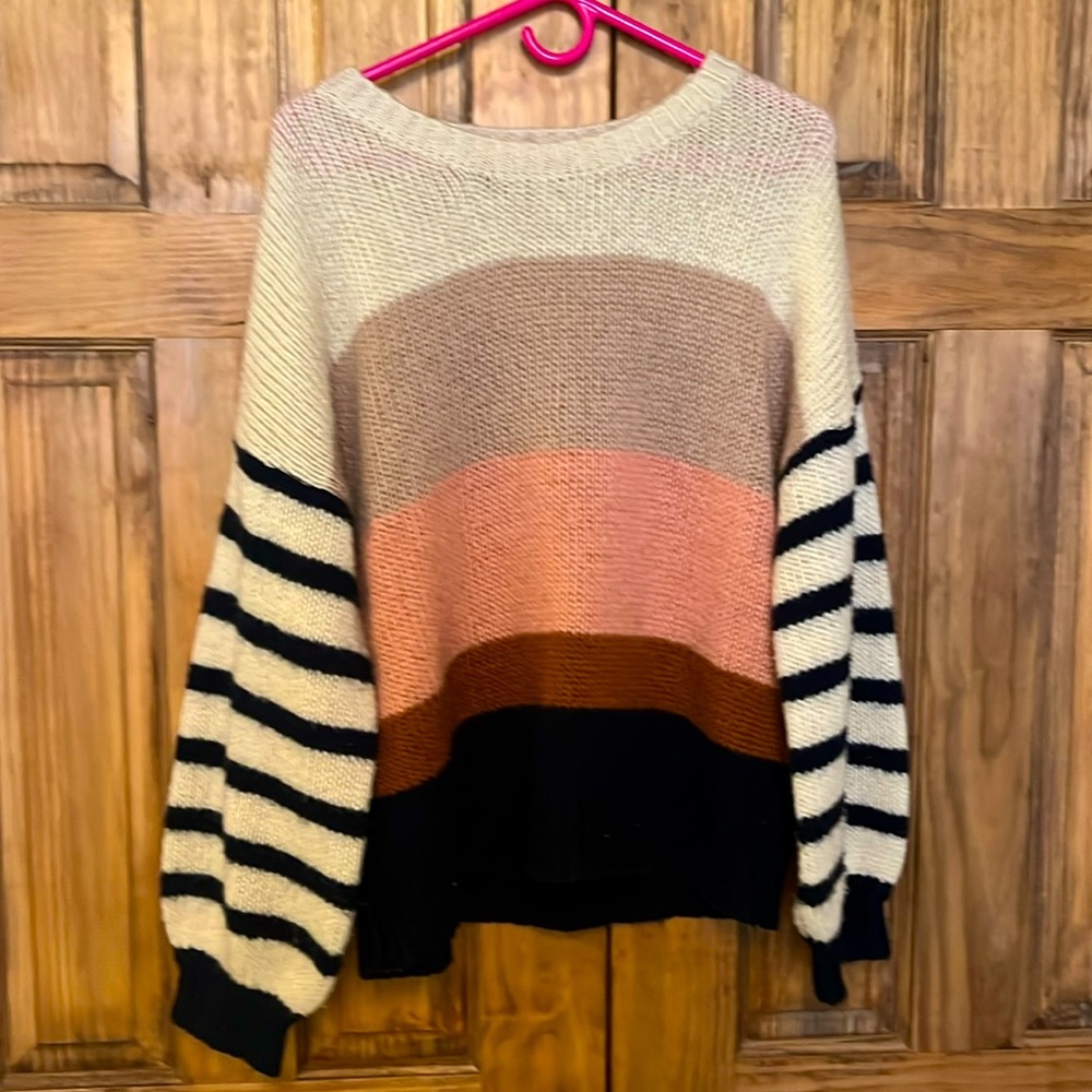 Women’s Loveriche size small sweater